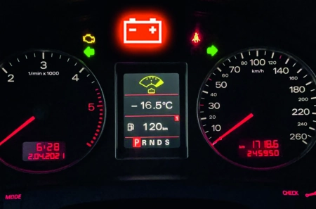 Signs of a battery dying while driving